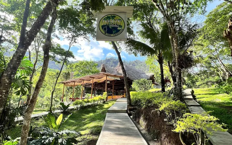 Hostel with pool near Semuc Champey Guatemala, used by travellers on semuc champey tours